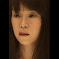 배우인 이와모토 에이리의 대표 이미지