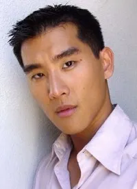 영화배우인 이완 청의 대표 이미지