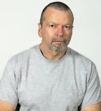 배우인 도노 랭글리의 대표 이미지