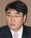 정당인인 민병주의 대표 이미지
