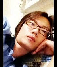 촬영, 감독인 송윤혁의 대표 이미지