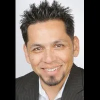 배우인 리고 차콘 주니어의 대표 이미지