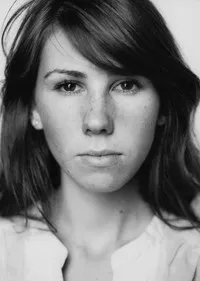 영화배우인 조시아 마멧의 대표 이미지