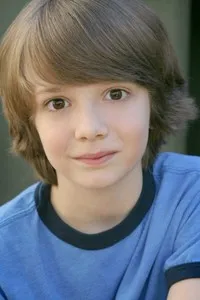 배우인 미카 넬슨의 대표 이미지