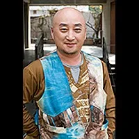 배우인 홍원배의 대표 이미지