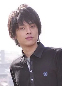 배우인 소우마 케이스케의 대표 이미지