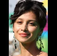 영화배우인 라브샤나 쿠르코바의 대표 이미지