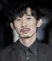 영화배우, 연극배우인 민태율의 대표 이미지