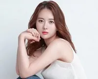 탤런트, 영화배우인 정유하의 대표 이미지