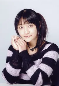 성우인 시미즈 아이의 대표 이미지