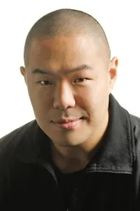배우인 훈 리의 대표 이미지