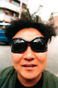 영화감독인 강론의 대표 이미지