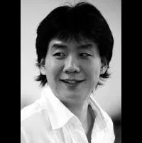 연극배우인 오민석의 대표 이미지