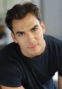 성우, 배우인 데이빗 마트랑가의 대표 이미지