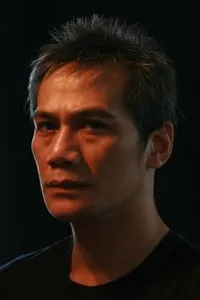 영화배우인 티오 파쿠사데우의 대표 이미지