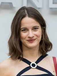 영화배우인 레베카 마흐데의 대표 이미지