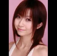 배우인 오리하라 미카의 대표 이미지