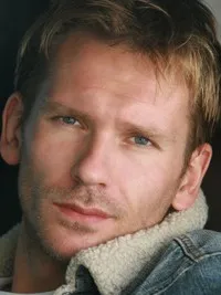 배우인 릭 크로포드의 대표 이미지