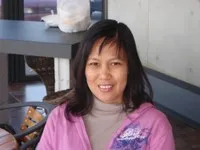 감독인 사라 아브레군도의 대표 이미지