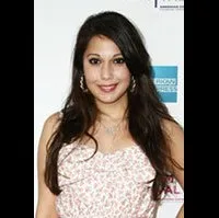 배우인 마리엘라 비탈의 대표 이미지
