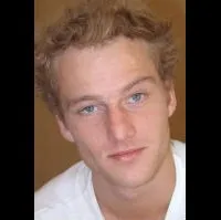 영화배우인 알렉산더 펠링의 대표 이미지