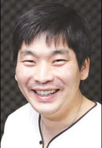 연극배우인 손인수의 대표 이미지