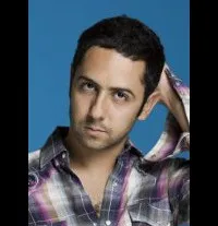 배우, 감독, 제작/기획인 움베르토 부스토의 대표 이미지