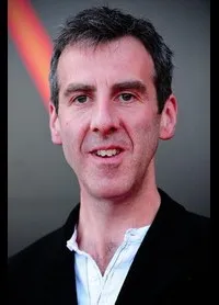 배우, 각본인 마크 도허티의 대표 이미지