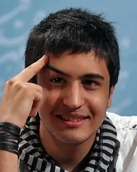 배우인 메흐르다드 세디그히안의 대표 이미지