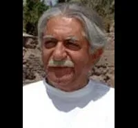 배우인 사바즈 노쉬르의 대표 이미지