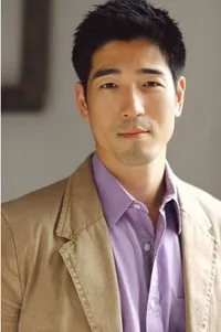 영화배우인 피터 Y. 킴의 대표 이미지