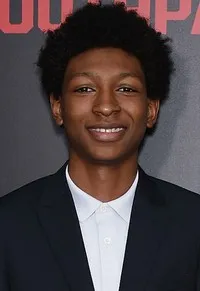 영화배우인 스카이랜 브룩스의 대표 이미지