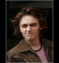 배우인 줄스 펠리시어의 대표 이미지