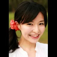 배우인 무라나가 나오의 대표 이미지