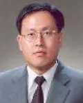 검사, (전직)공무원인 조성욱의 대표 이미지