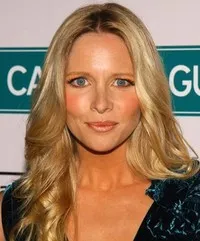 영화배우인 로라리 벨의 대표 이미지