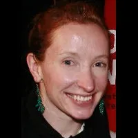 배우인 스테파니 커밍의 대표 이미지