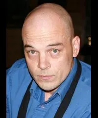 배우인 샤인 딘의 대표 이미지