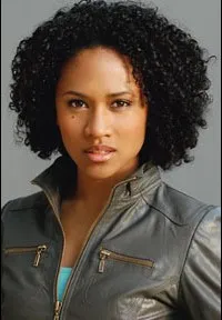 배우인 마야 워싱턴의 대표 이미지