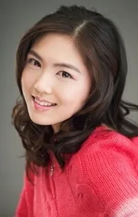 배우인 조윤경의 대표 이미지
