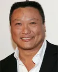 영화배우인 켈빈 한 이의 대표 이미지