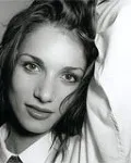 영화배우인 주자나 카노츠의 대표 이미지