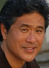 배우, 각본인 켄 나라사키의 대표 이미지