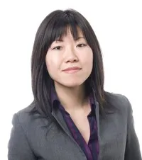 배우, 각본인 메이-얀 황의 대표 이미지