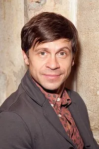 배우인 파벨 데레비앙코의 대표 이미지