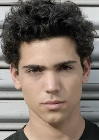 배우인 라파엘 모라이스의 대표 이미지