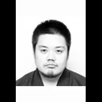배우인 칸바 료스케의 대표 이미지