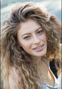 영화배우인 에프랫 도르의 대표 이미지