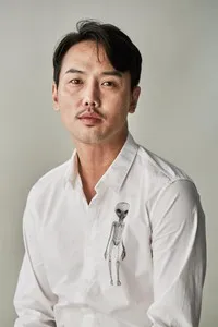연극배우, 영화배우인 홍정호의 대표 이미지