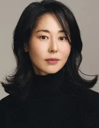 영화배우인 강말금의 대표 이미지